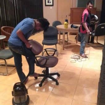 jasa cuci kursi kantor